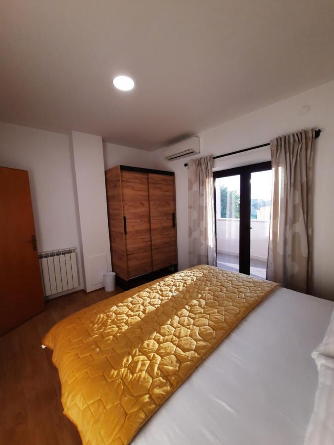 Apartman Sofia Porec Esterno foto