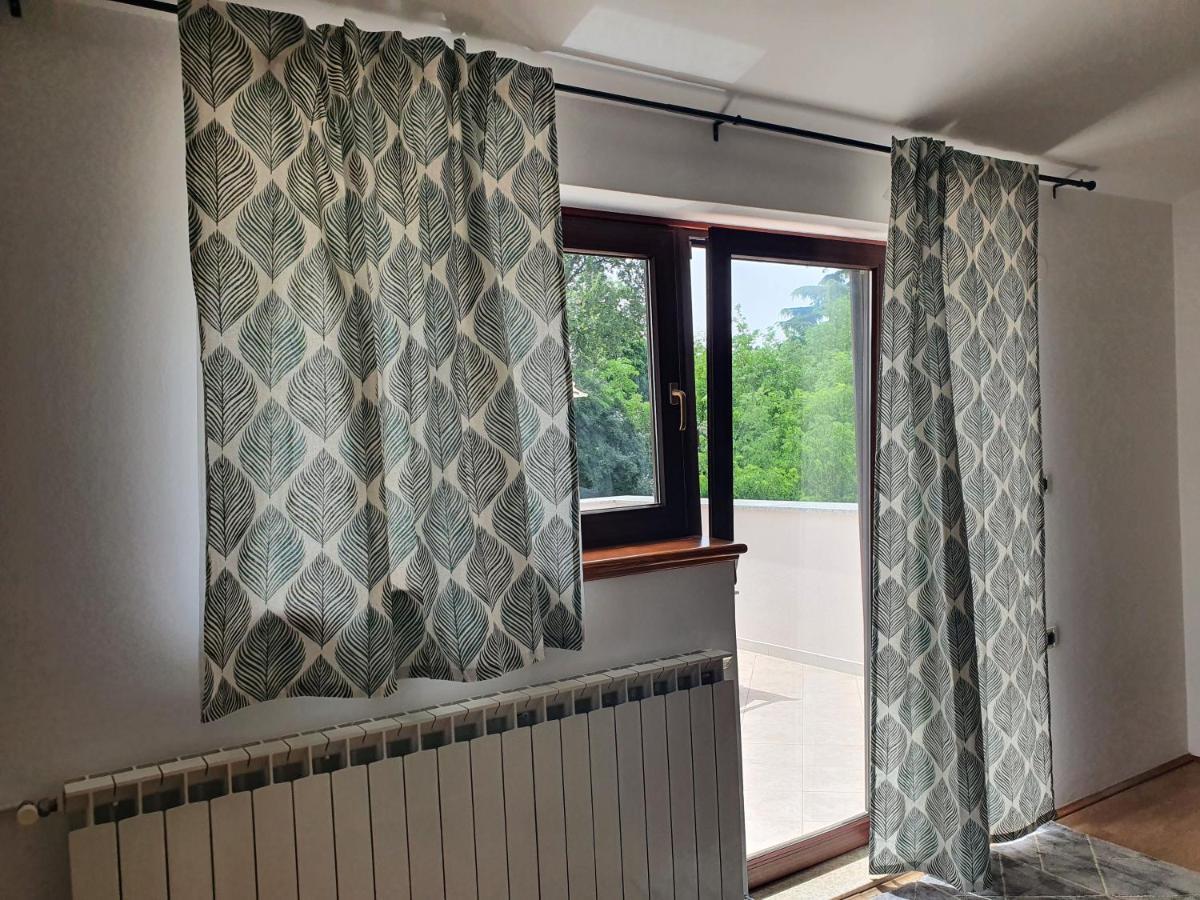Apartman Sofia Porec Esterno foto