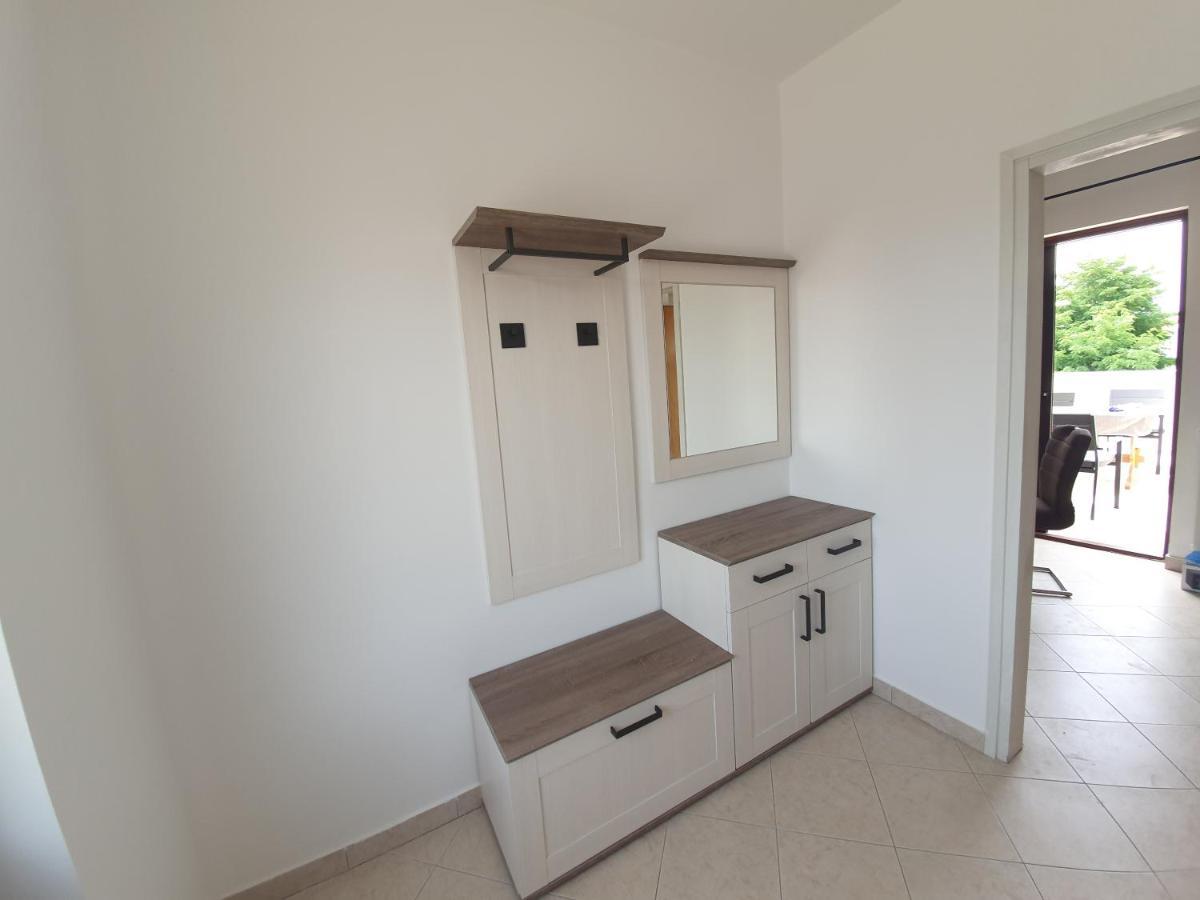 Apartman Sofia Porec Esterno foto